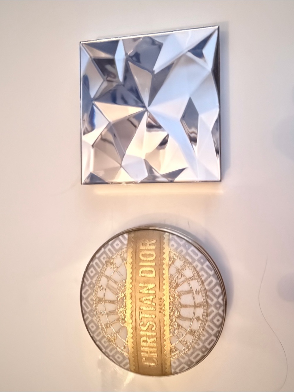 Dior & Cle de peau highlighters - Picture 2 of 4
